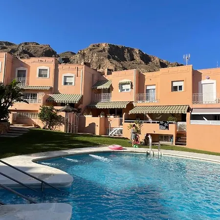 Holiday home Con Piscina A 5 Minutos De La Playa . *