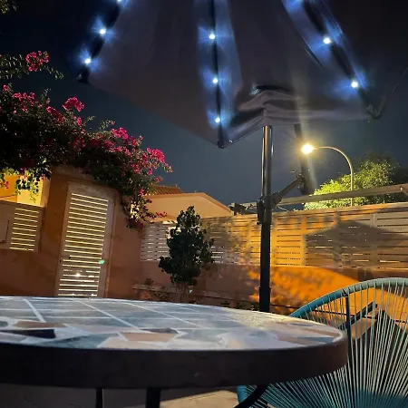 Con Piscina A 5 Minutos De La Playa . Holiday home Aguadulce (Almeria)