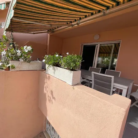 Con Piscina A 5 Minutos De La Playa . * Aguadulce (Almeria)